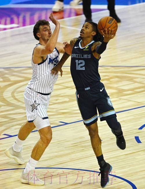 莫兰特复出24+13班凯罗16+8+9 灰熊伦敦赛大胜魔术